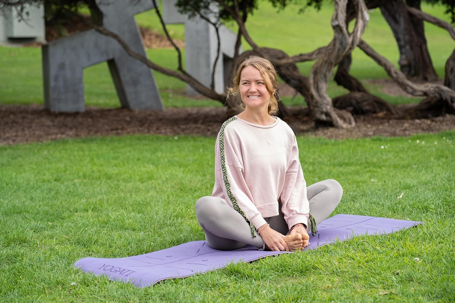 YOGATI – milieuvriendelijke yogamat - TPE, non-slip en dikke yogamat. Yoga Matten met Body Alignment Lines. Perfect Pilates Mat voor workout oefening, Gym en Fitness.